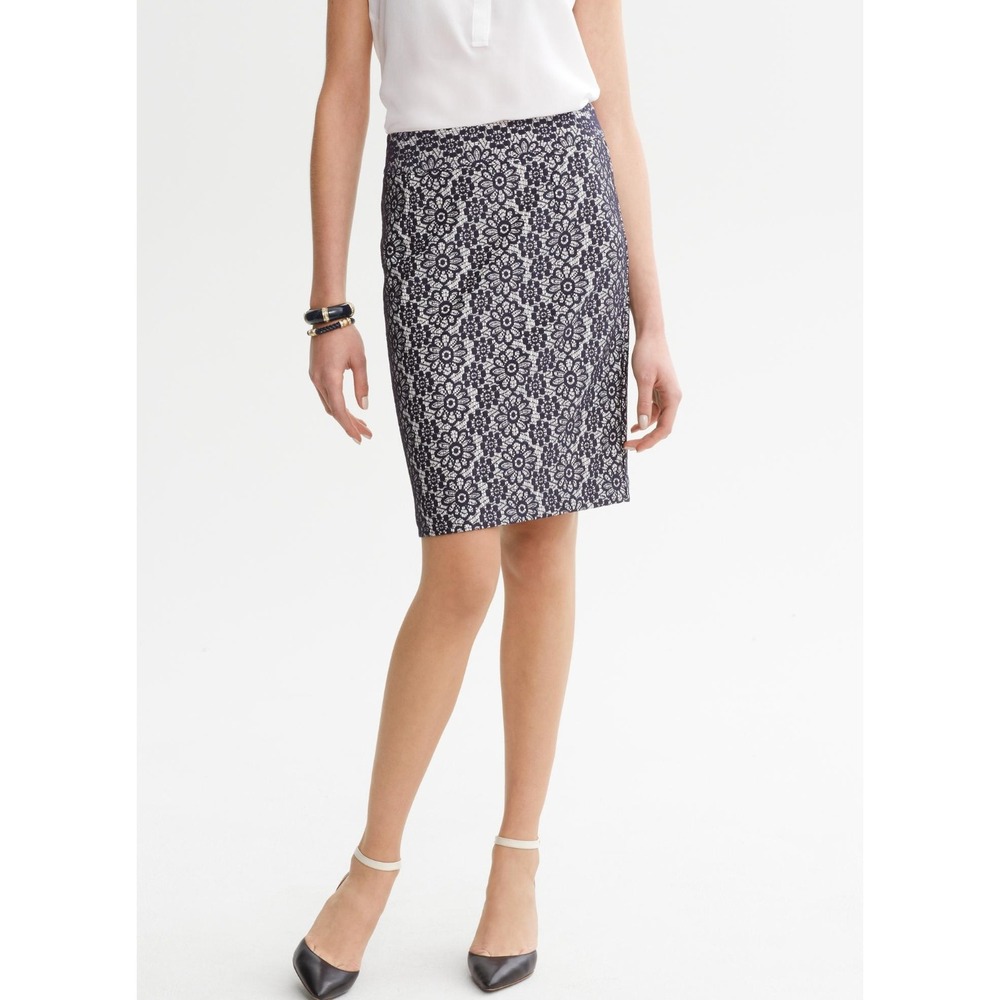 Banana‎ Republic Navy Floral Lace Pencil Skirt Size 4 Career Office Lined Preppy